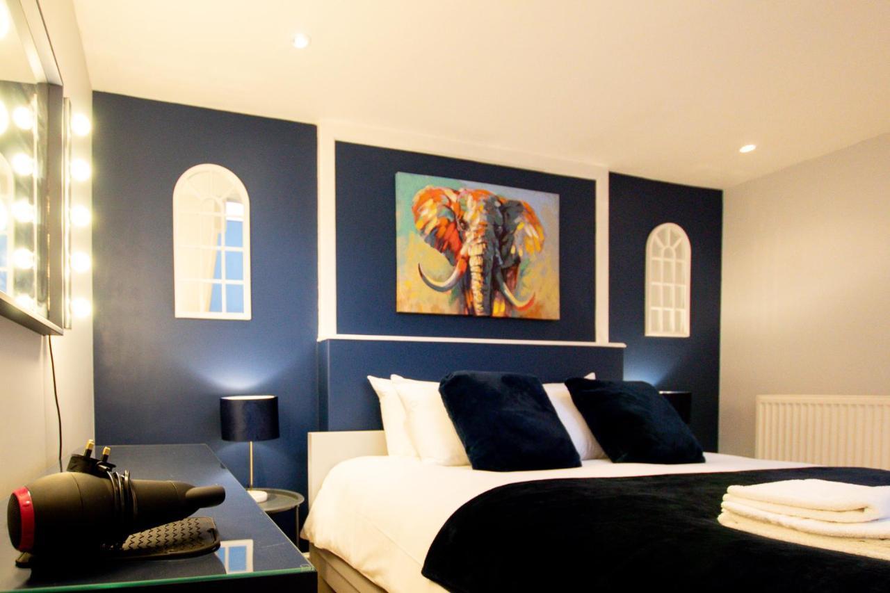 Lord Street - 2 Beautiful Apartments - Sleep Up To 14 Guests - By Rework Accommodation Chester Exterior foto